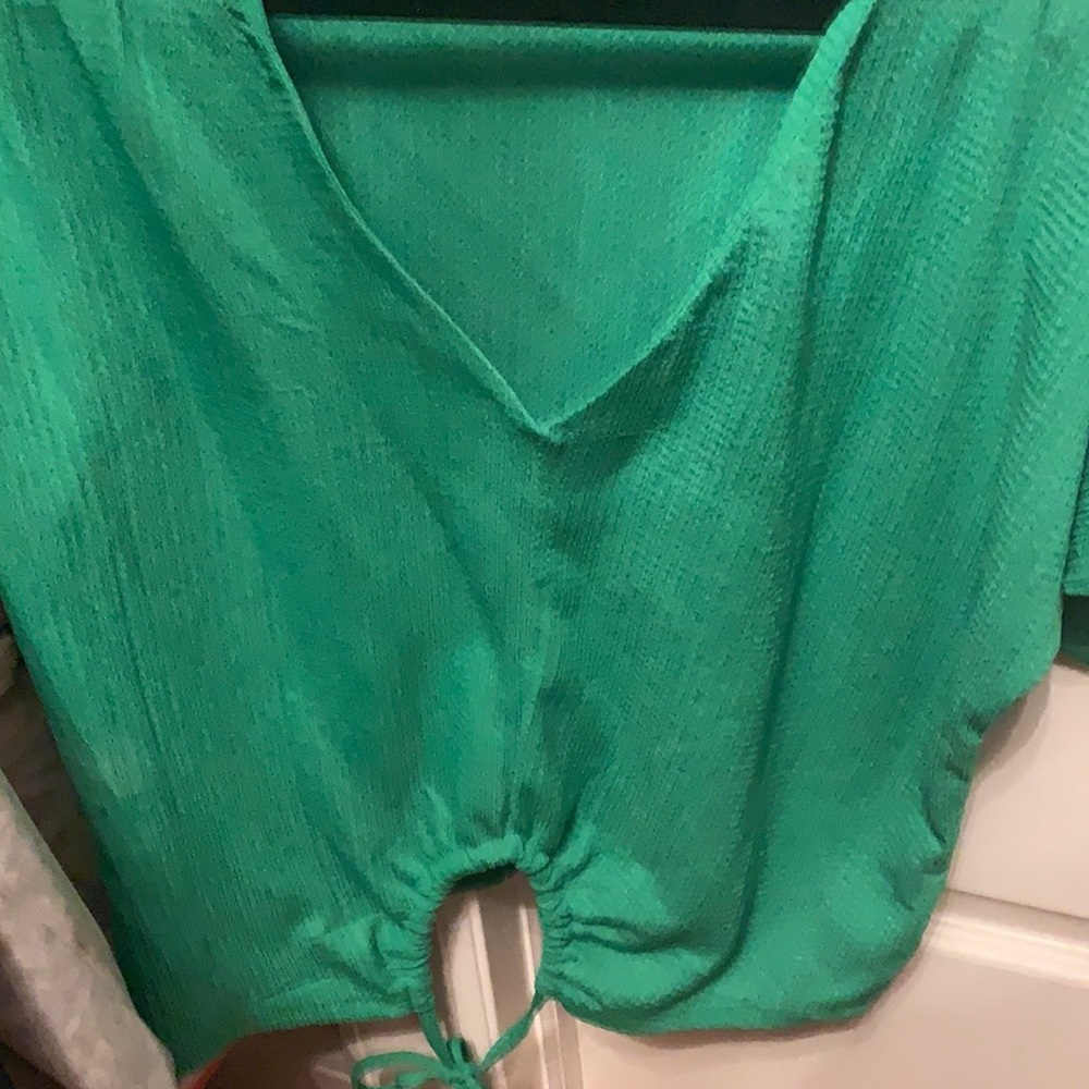 Women’s Short Sleeve Shirt with Tie at Bottom